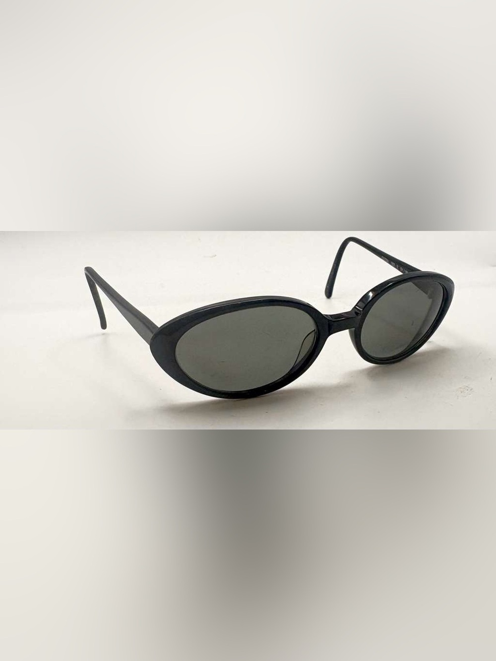 Guess GU724 Black Oval Sunglasses Frames Only
